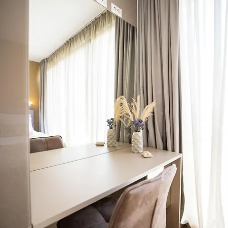 Dedaj - Penthouse Arben Appartamento Zara