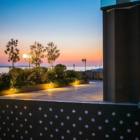 Dedaj - Penthouse Arben Apartment